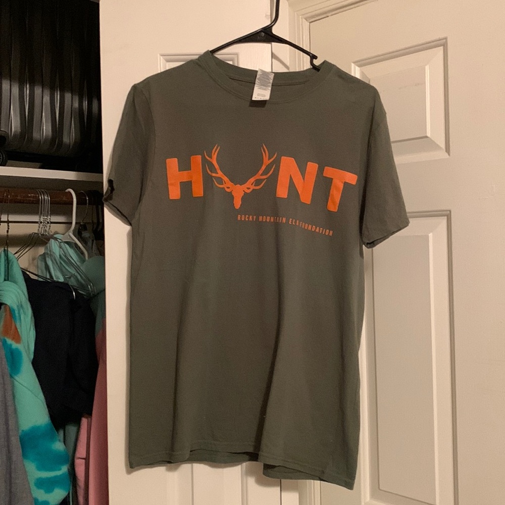 Hunt Rocky Mountain Elk Foundation Tee